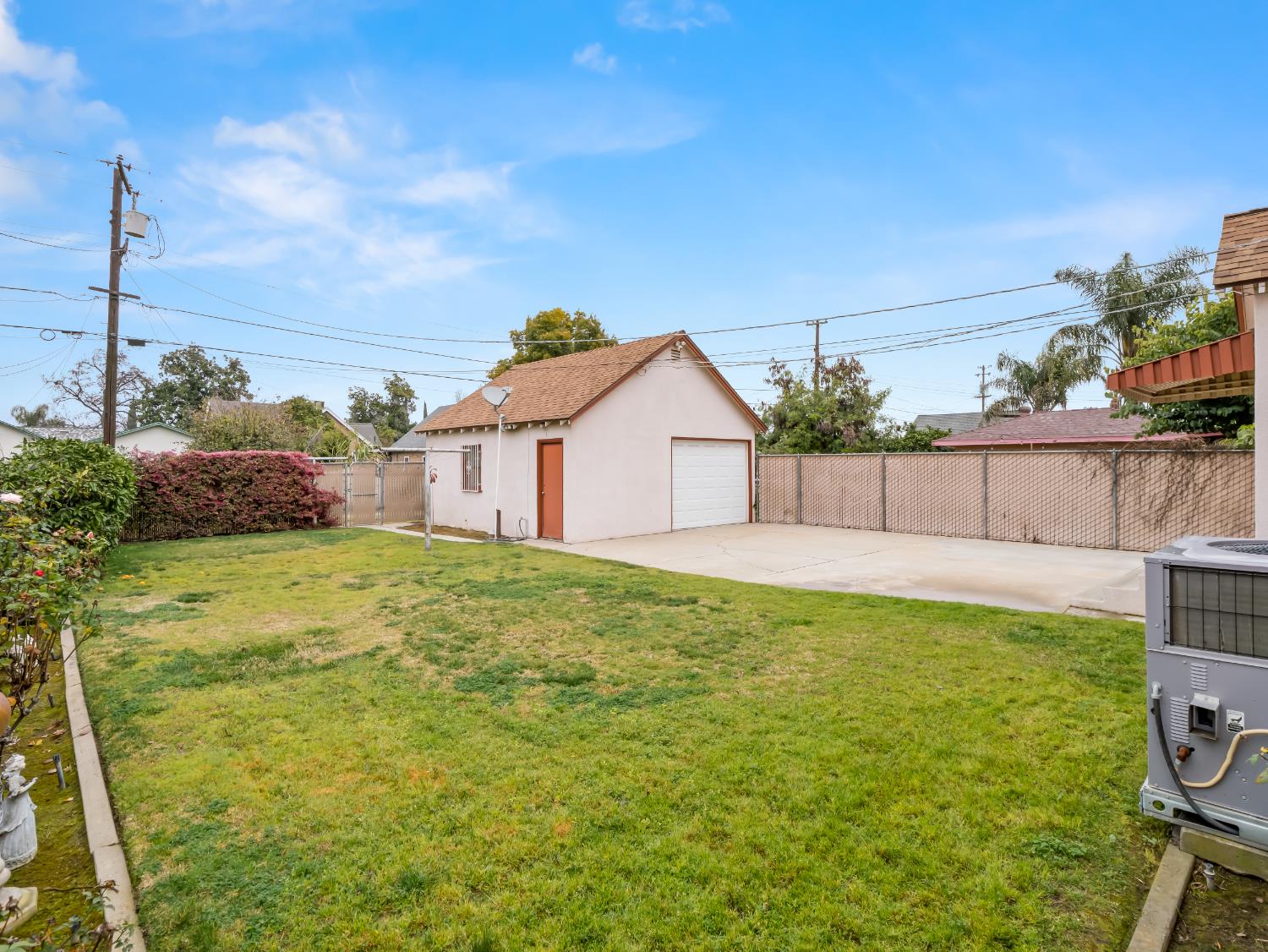 3533 E Alta Ave, Fresno, CA 93702