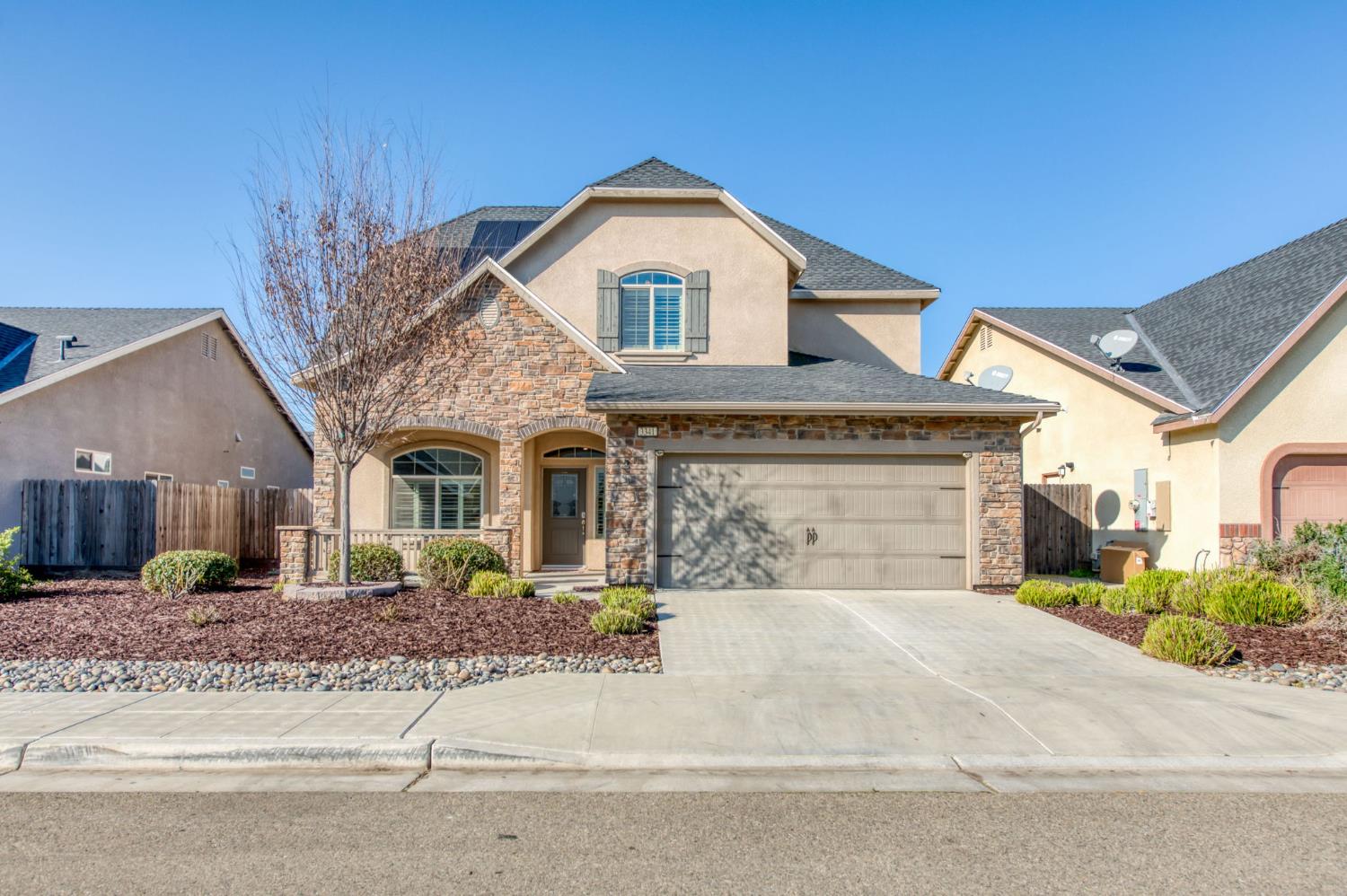 3341 N Pearwood Ave, Fresno, CA 93727