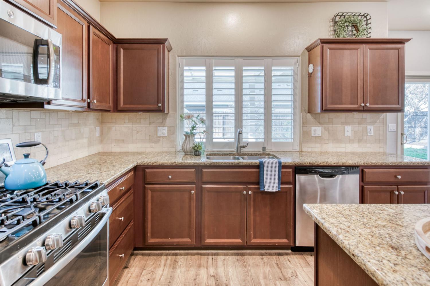 3341 N Pearwood Ave, Fresno, CA 93727