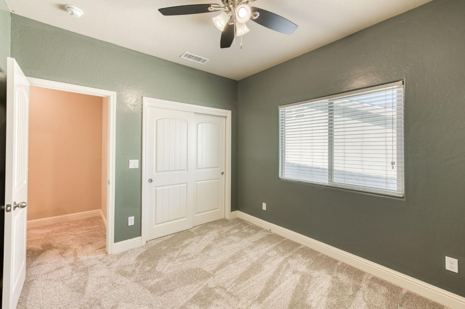 3341 N Pearwood Ave, Fresno, CA 93727