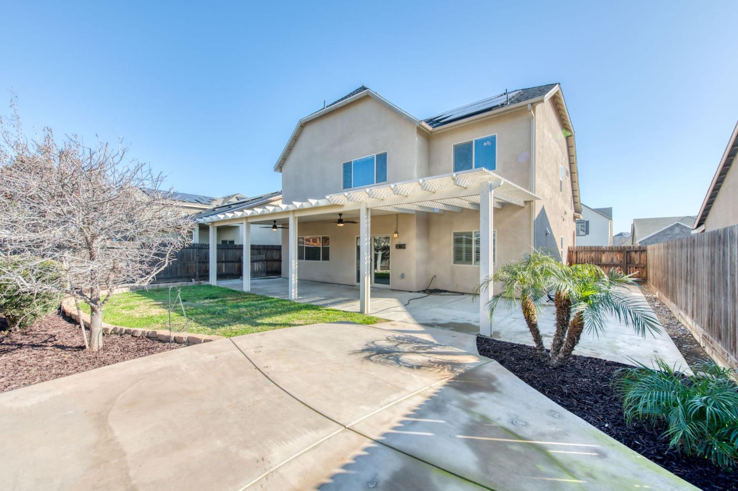 3341 N Pearwood Ave, Fresno, CA 93727