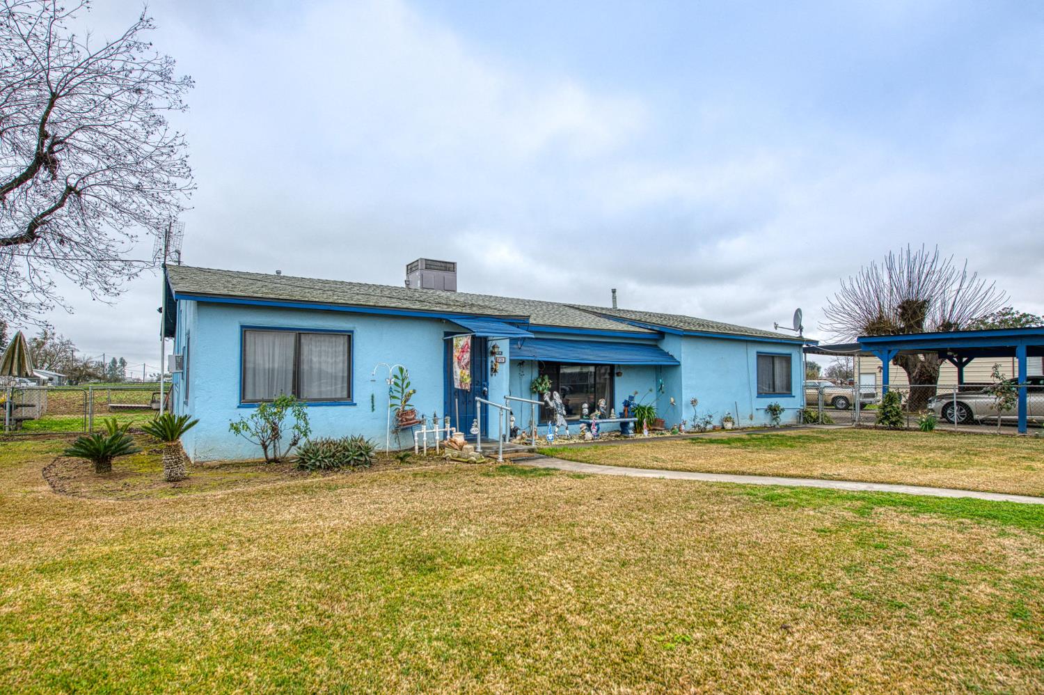 6729 W Clinton Ave, Fresno, CA 93723
