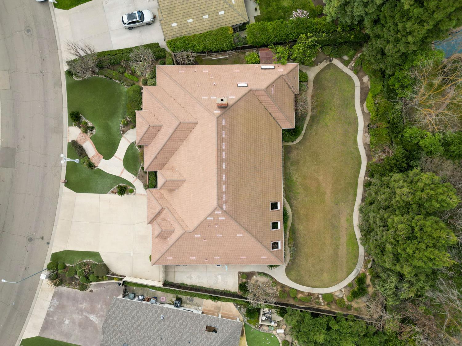 382 E Walnut Hill Ave, Fresno, CA 93720