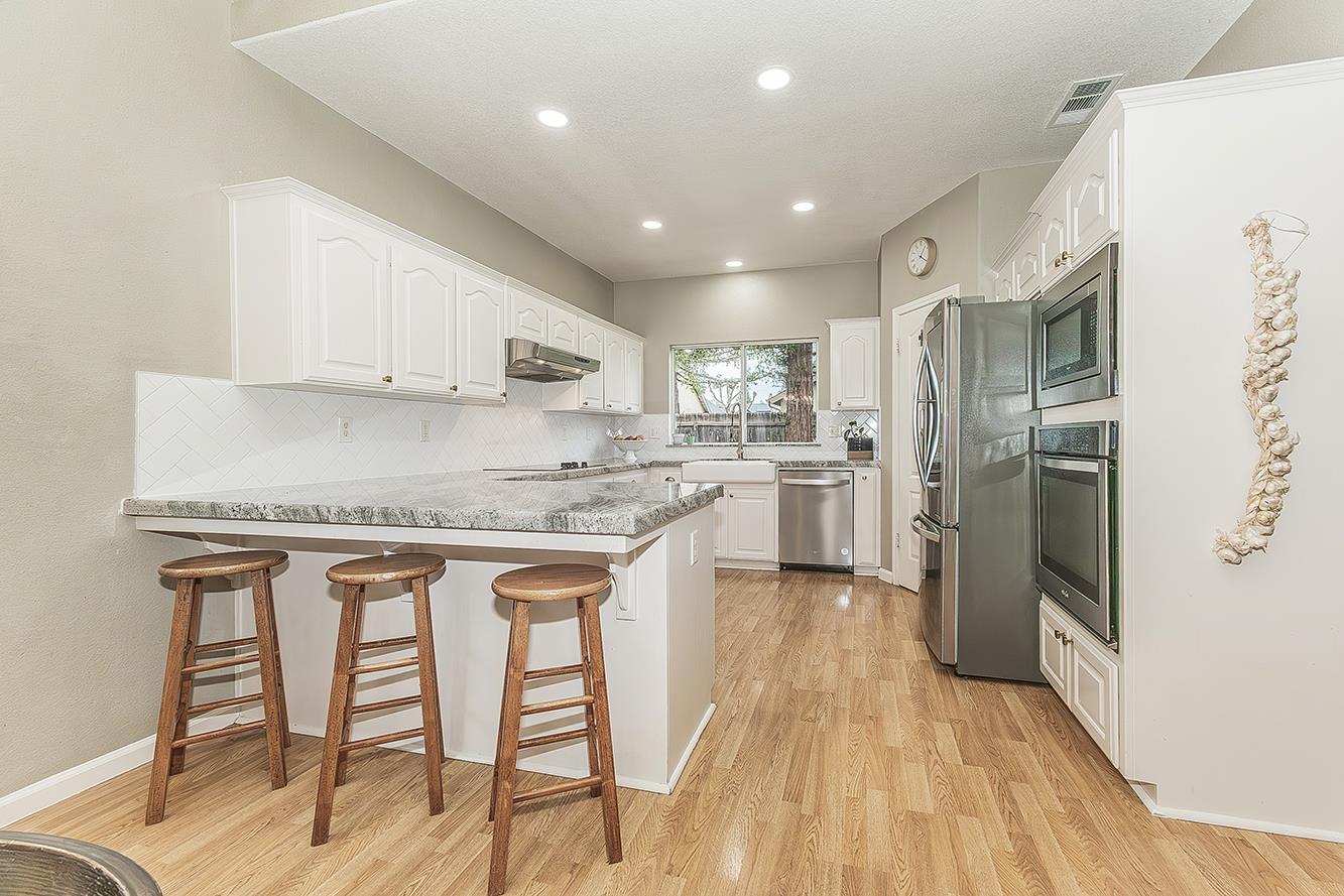 2646 E Lester Ave, Fresno, CA 93720