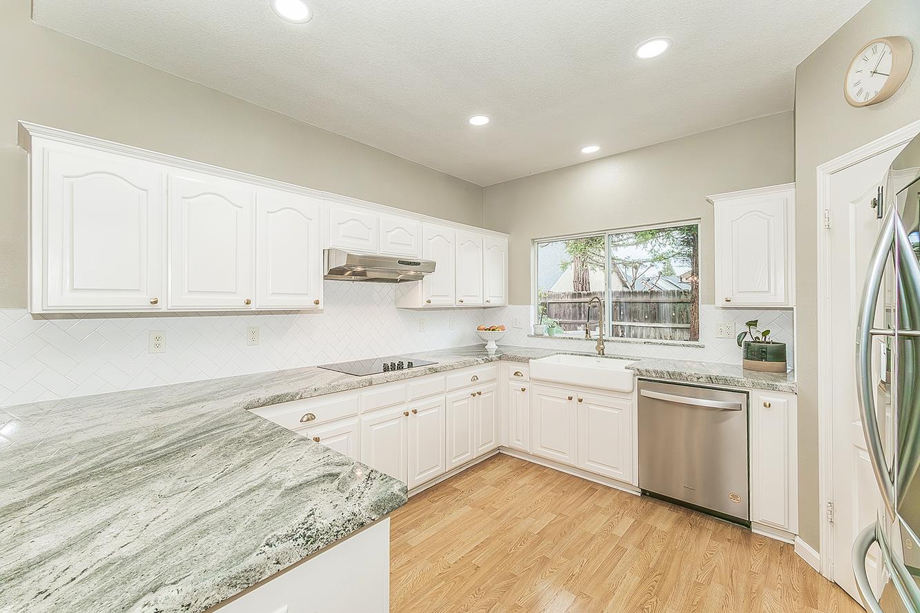 2646 E Lester Ave, Fresno, CA 93720