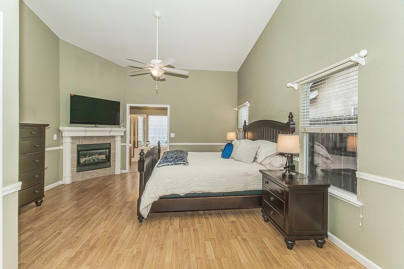 2646 E Lester Ave, Fresno, CA 93720