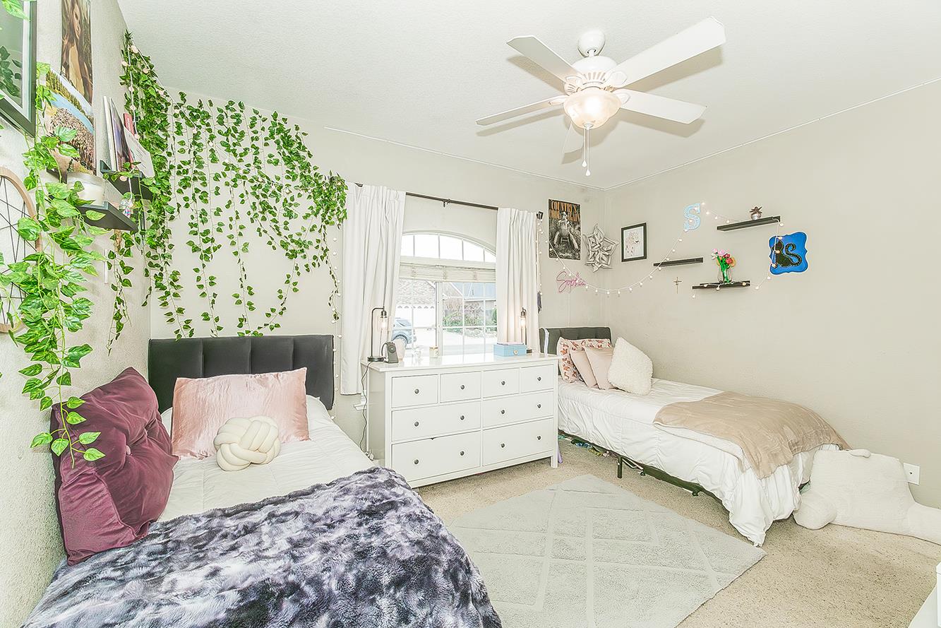 2646 E Lester Ave, Fresno, CA 93720