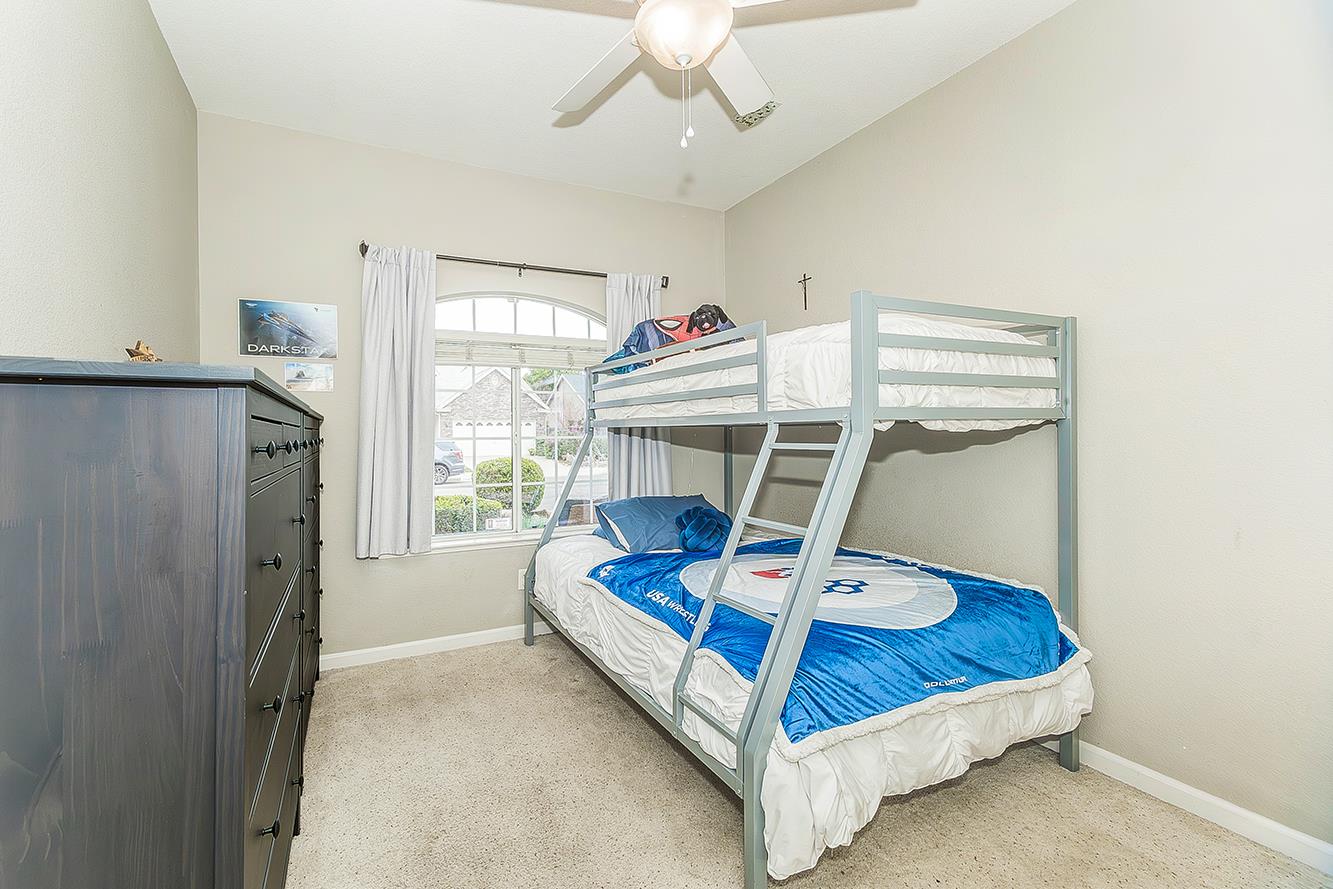 2646 E Lester Ave, Fresno, CA 93720