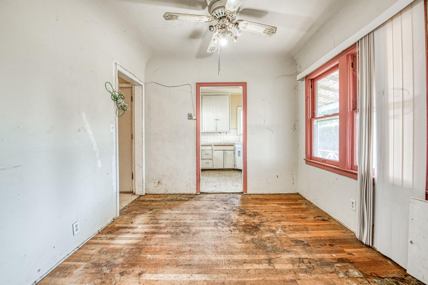 4603 E Nevada Ave, Fresno, CA 93702