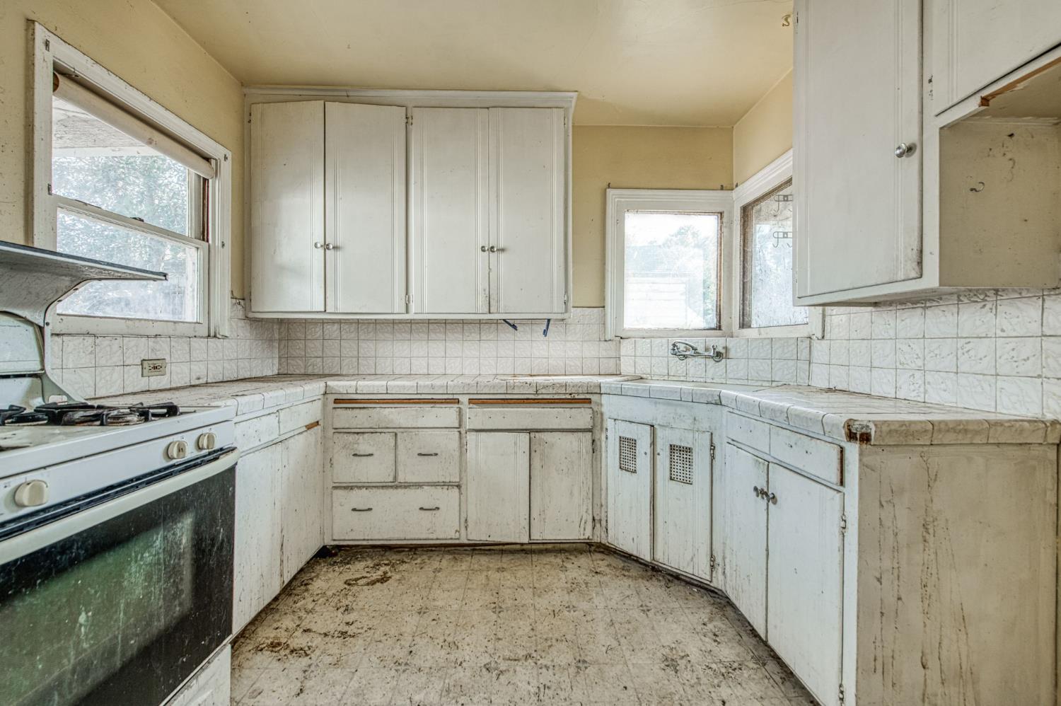 4603 E Nevada Ave, Fresno, CA 93702