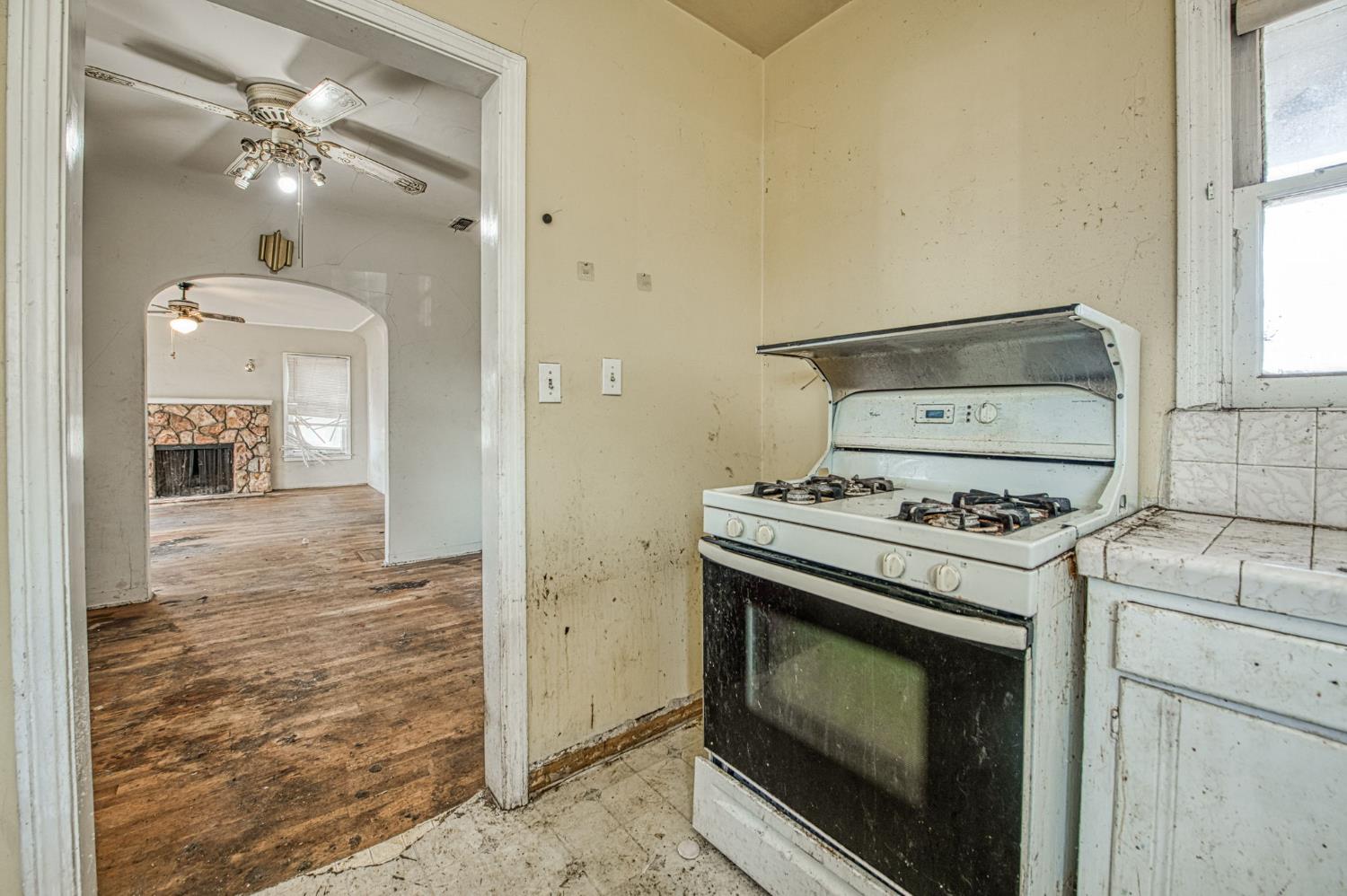 4603 E Nevada Ave, Fresno, CA 93702