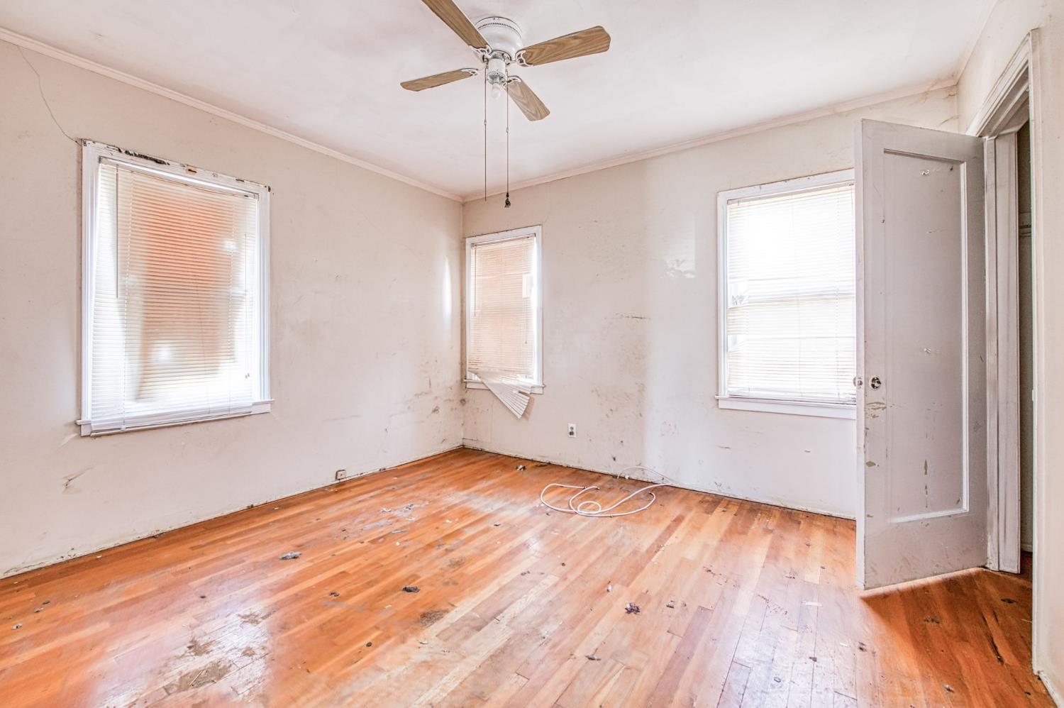 4603 E Nevada Ave, Fresno, CA 93702