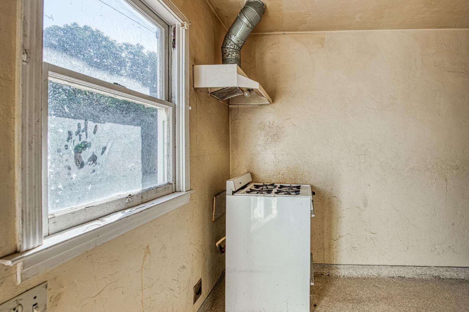 4603 E Nevada Ave, Fresno, CA 93702