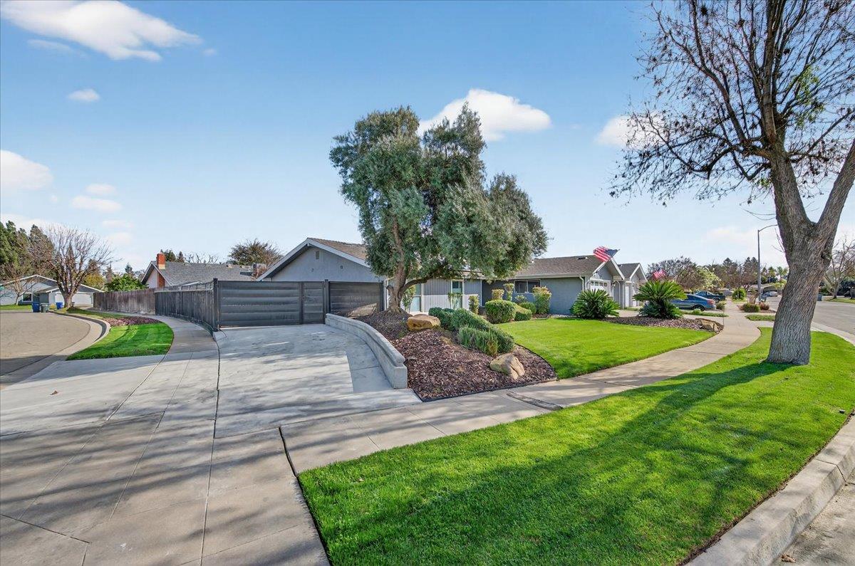 6610 N Garden Ave, Fresno, CA 93710