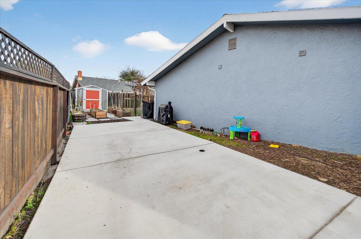 6610 N Garden Ave, Fresno, CA 93710