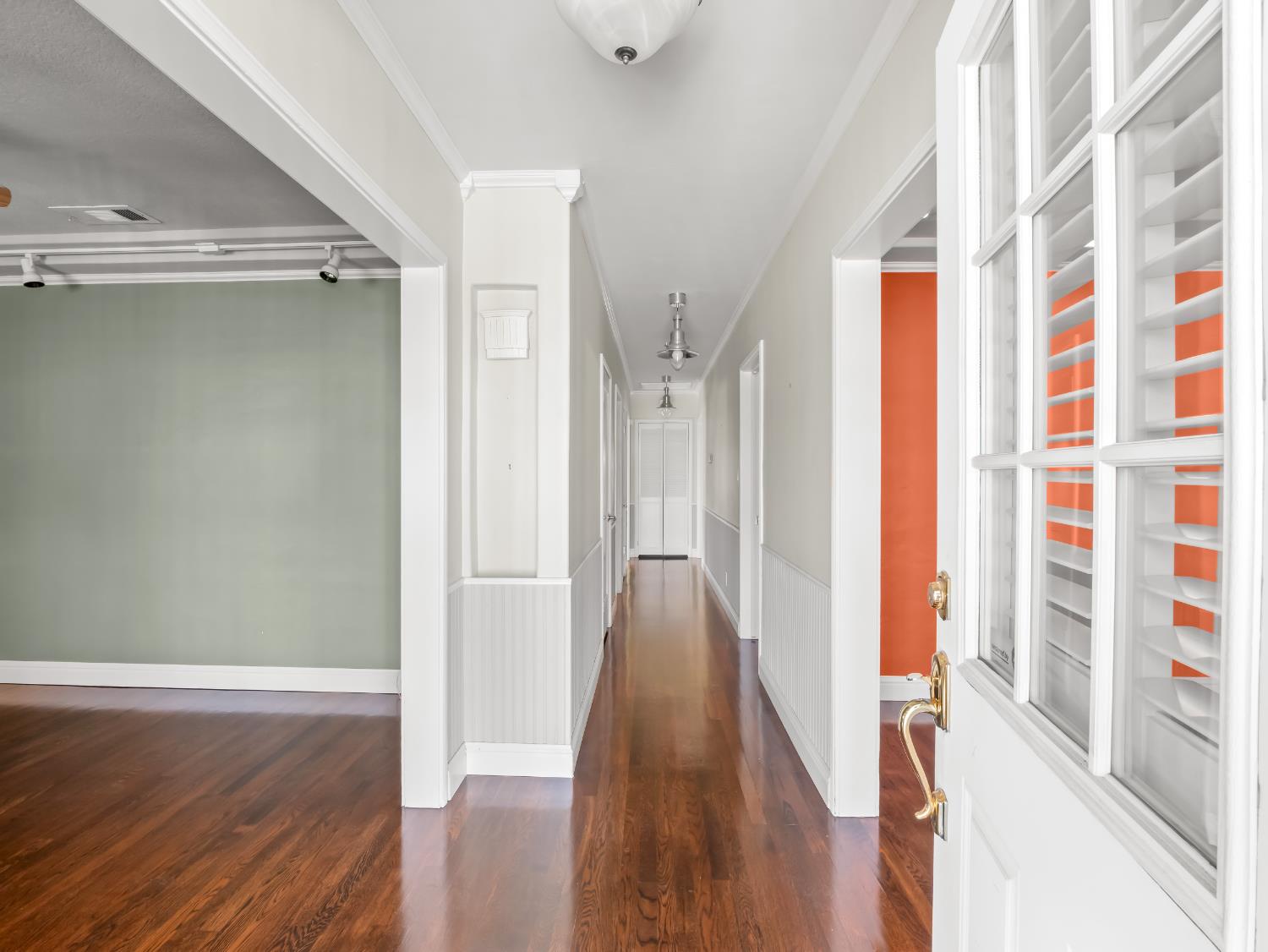 1515 N Vagedes Ave, Fresno, CA 93728