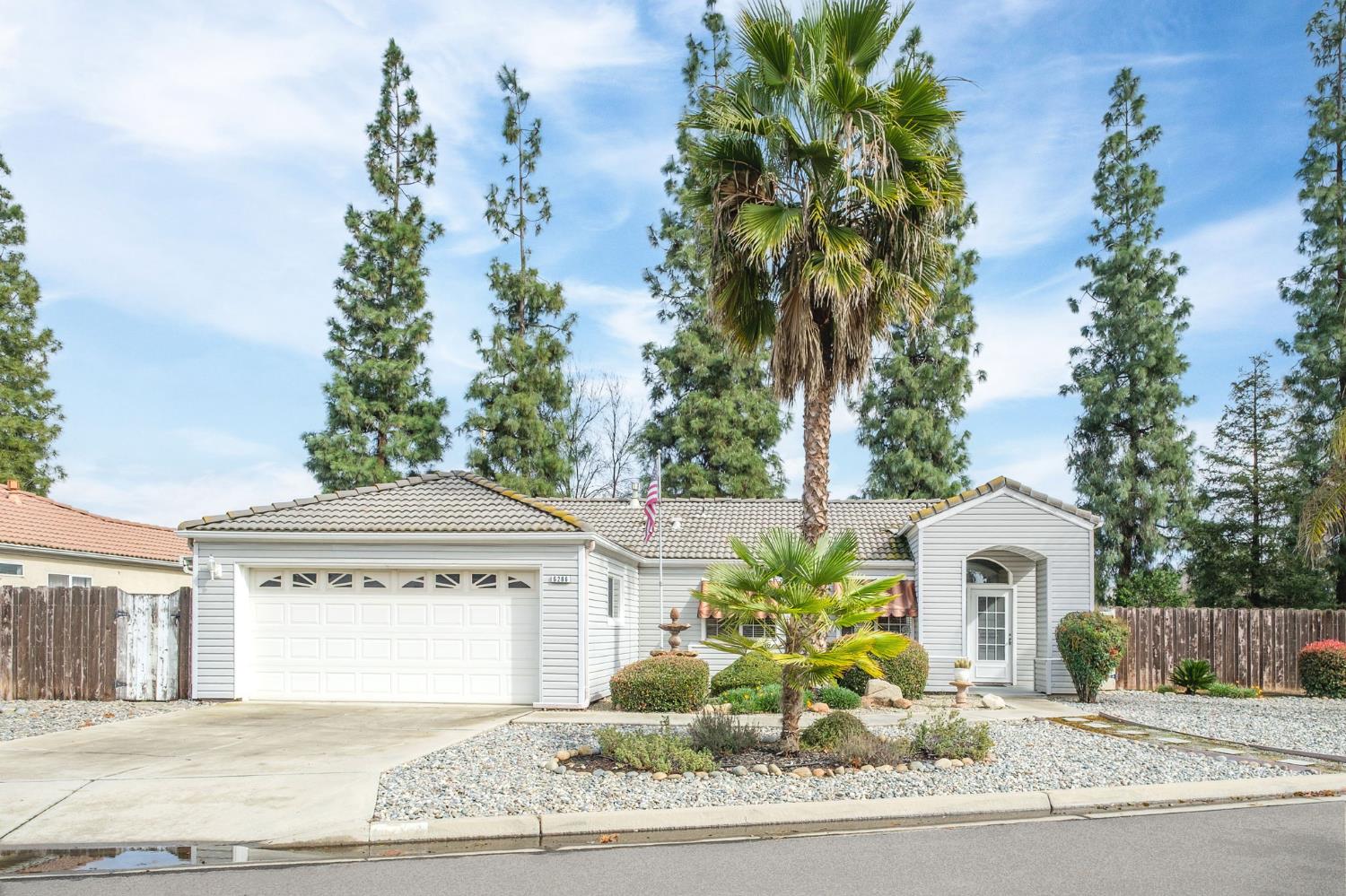 6286 N Malsbary, Fresno, CA 93711