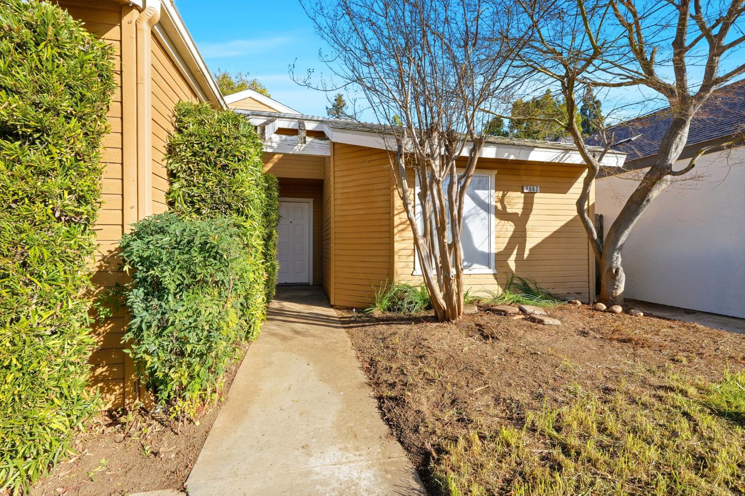 3662 W Harvard Ave, Fresno, CA 93722