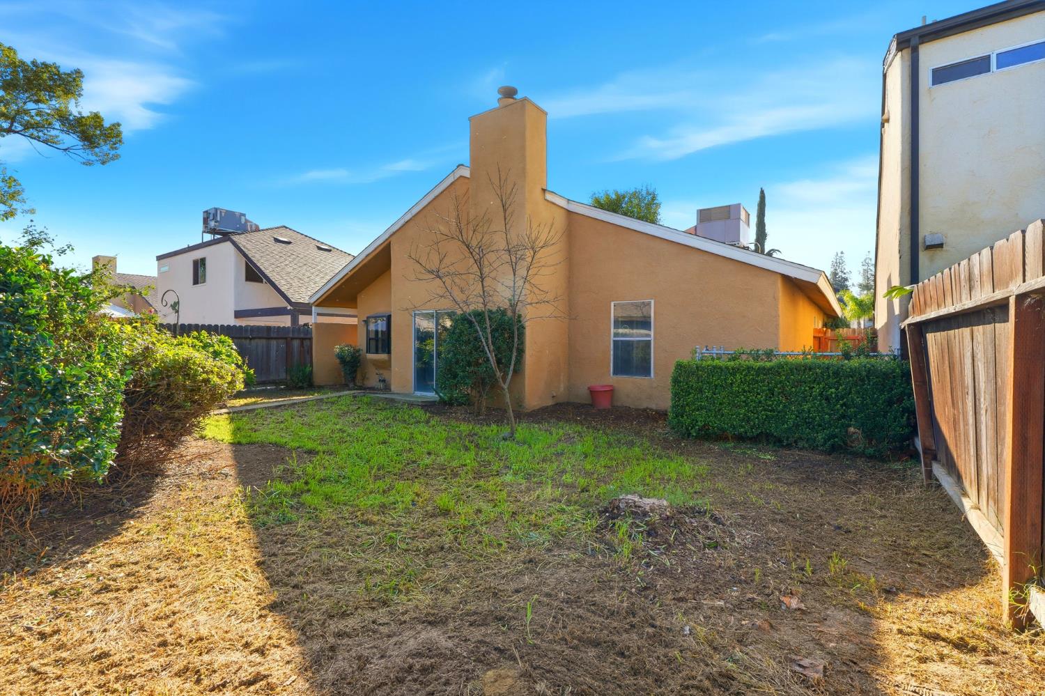 3662 W Harvard Ave, Fresno, CA 93722