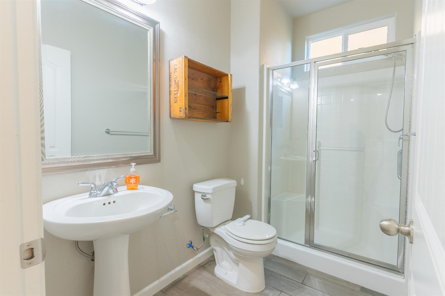 5865 E Beck Ave, Fresno, CA 93727