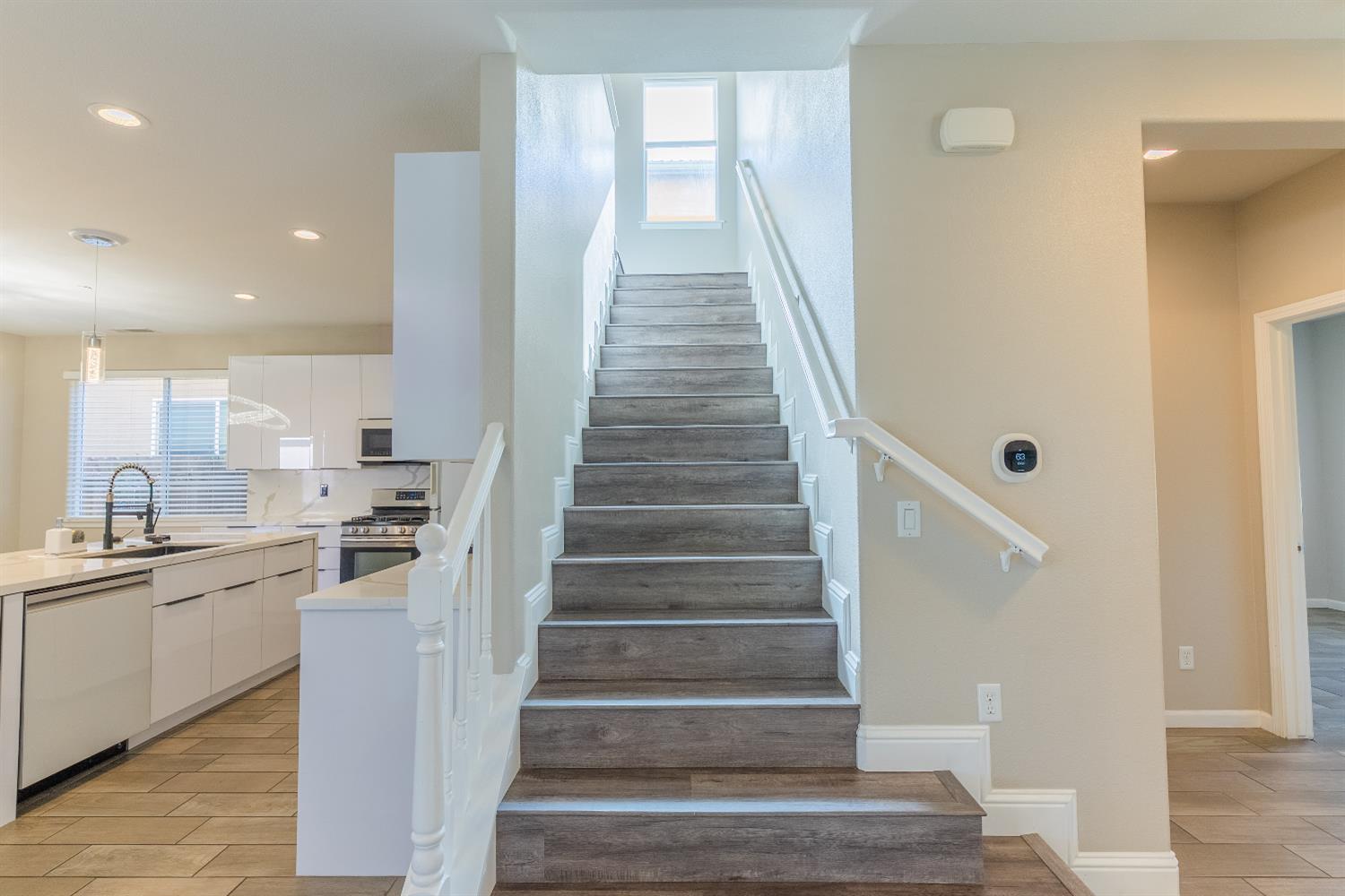 5865 E Beck Ave, Fresno, CA 93727