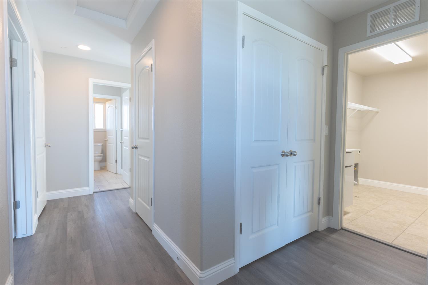 5865 E Beck Ave, Fresno, CA 93727