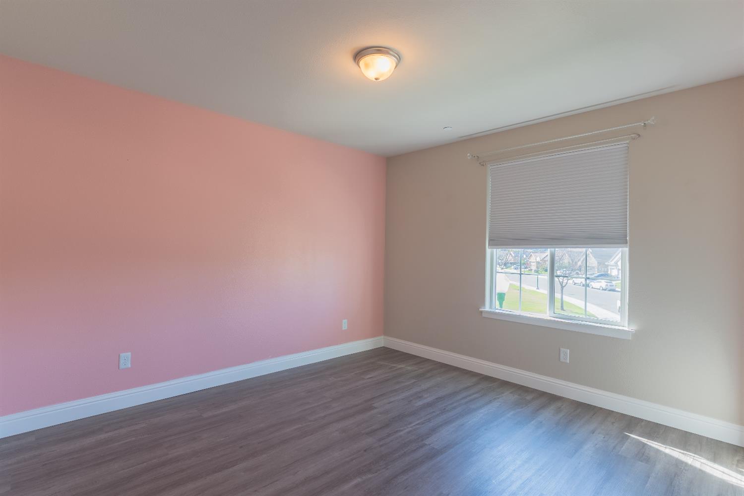 5865 E Beck Ave, Fresno, CA 93727