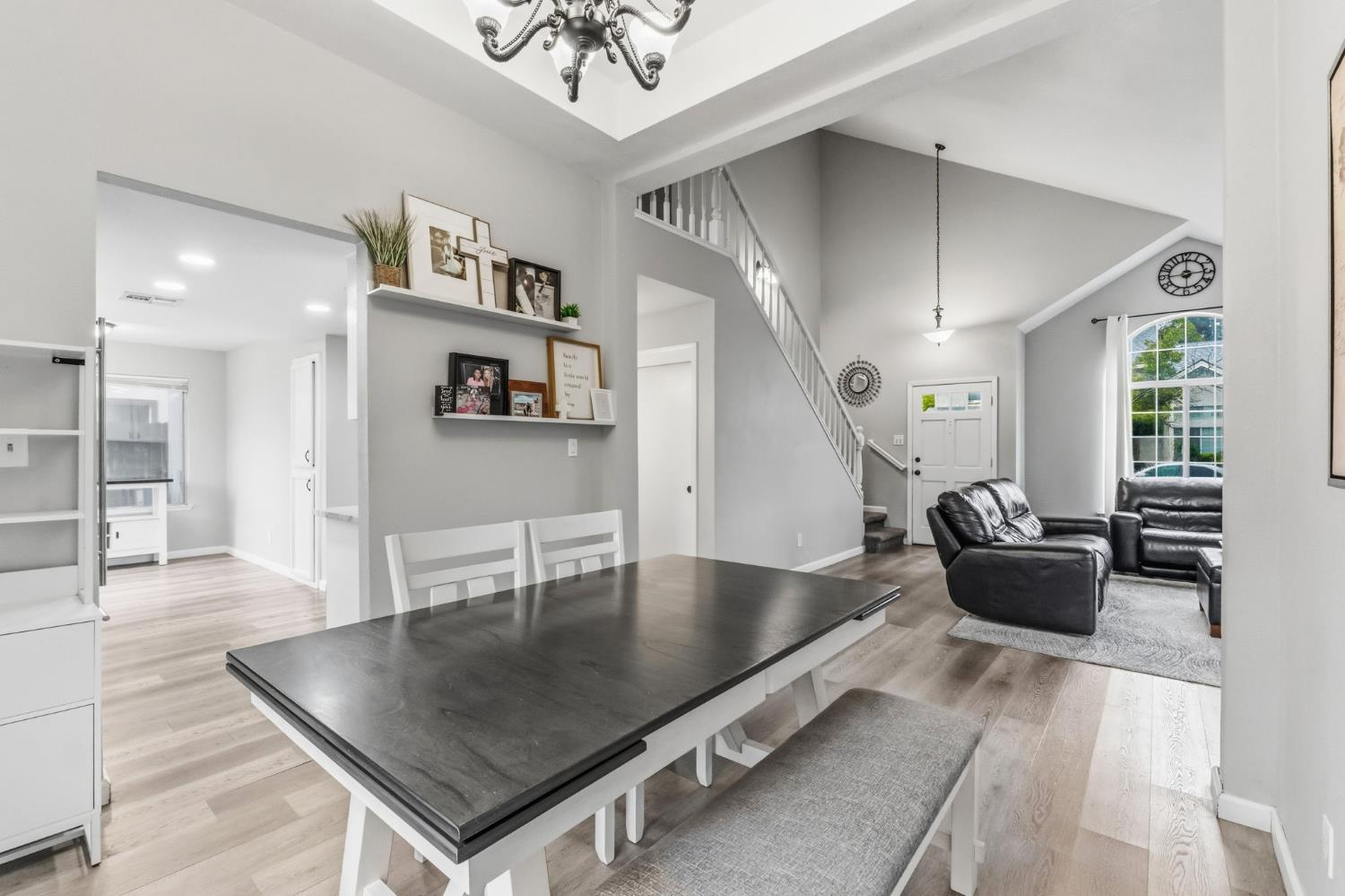 7305 N Woodrow, Fresno, CA 93720