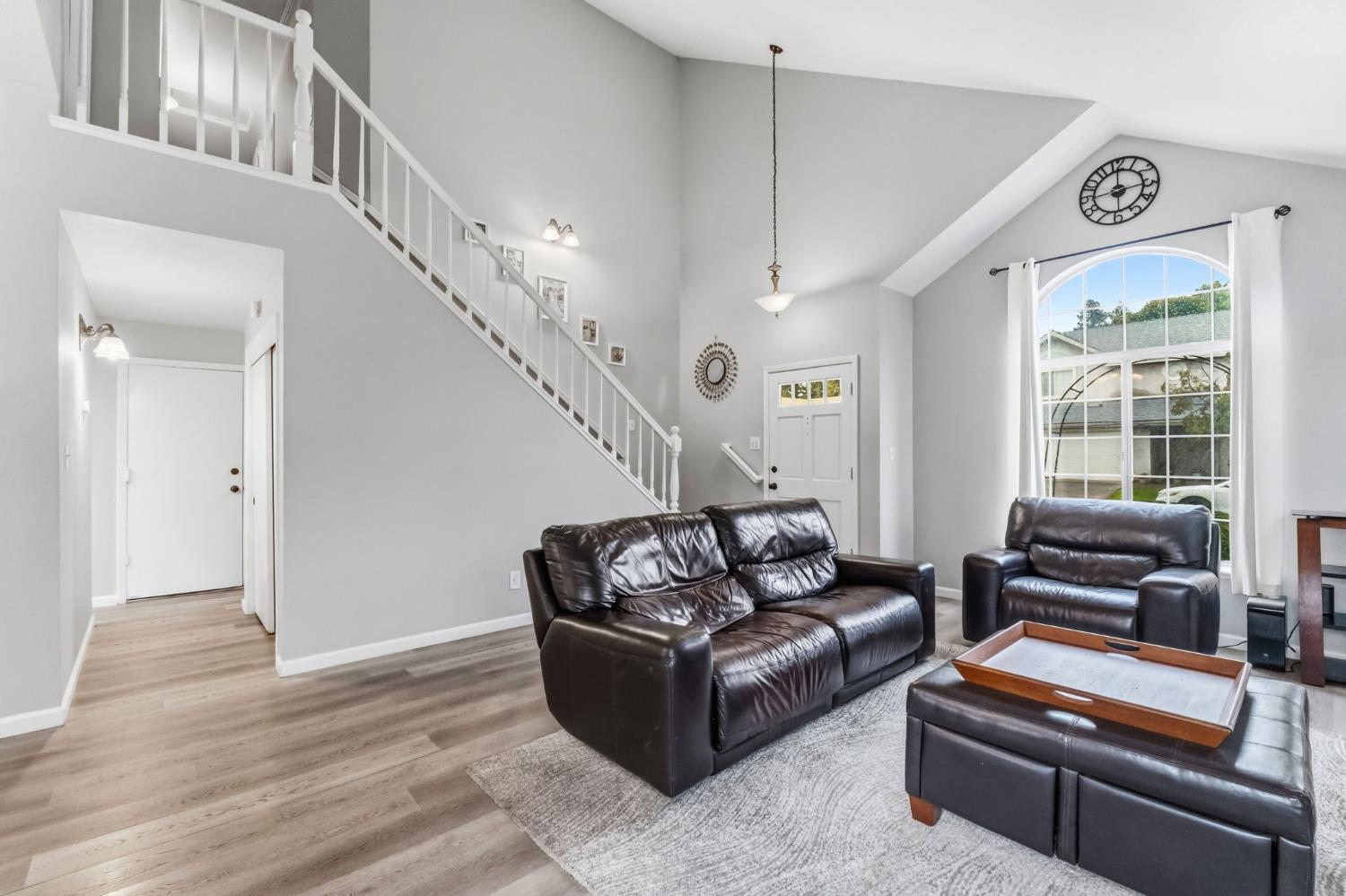 7305 N Woodrow, Fresno, CA 93720