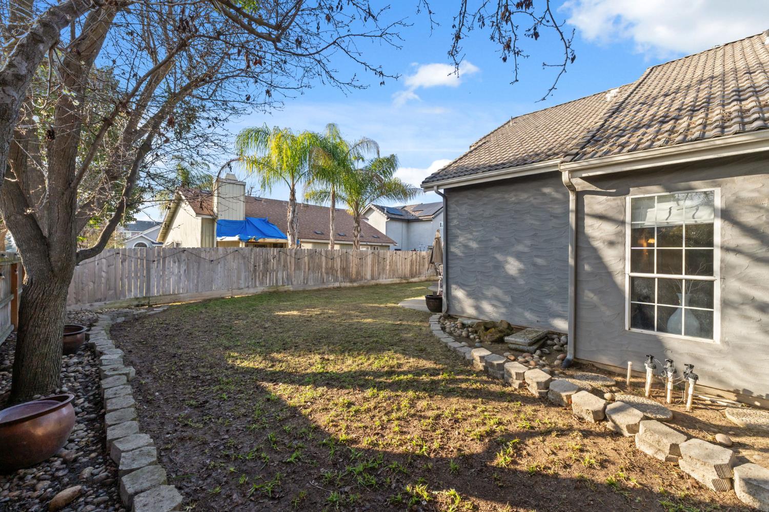 7305 N Woodrow, Fresno, CA 93720