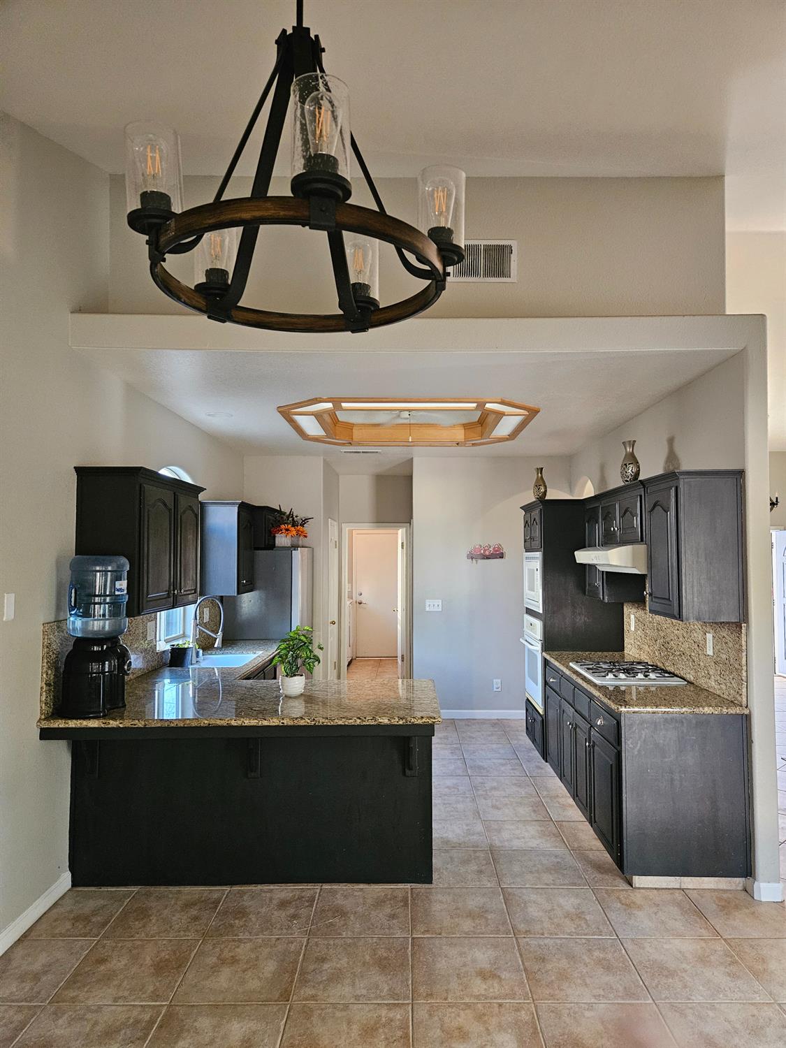 2960 E Christopher Dr, Fresno, CA 93720