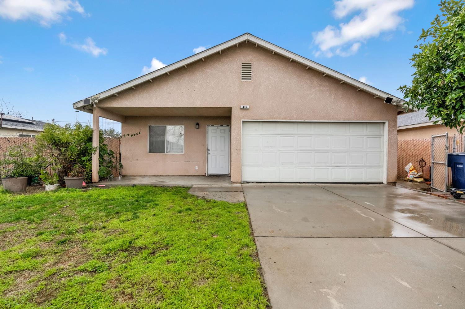 316 E Kaviland Ave, Fresno, CA 93706