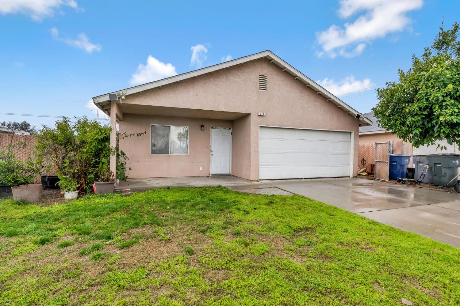316 E Kaviland Ave, Fresno, CA 93706