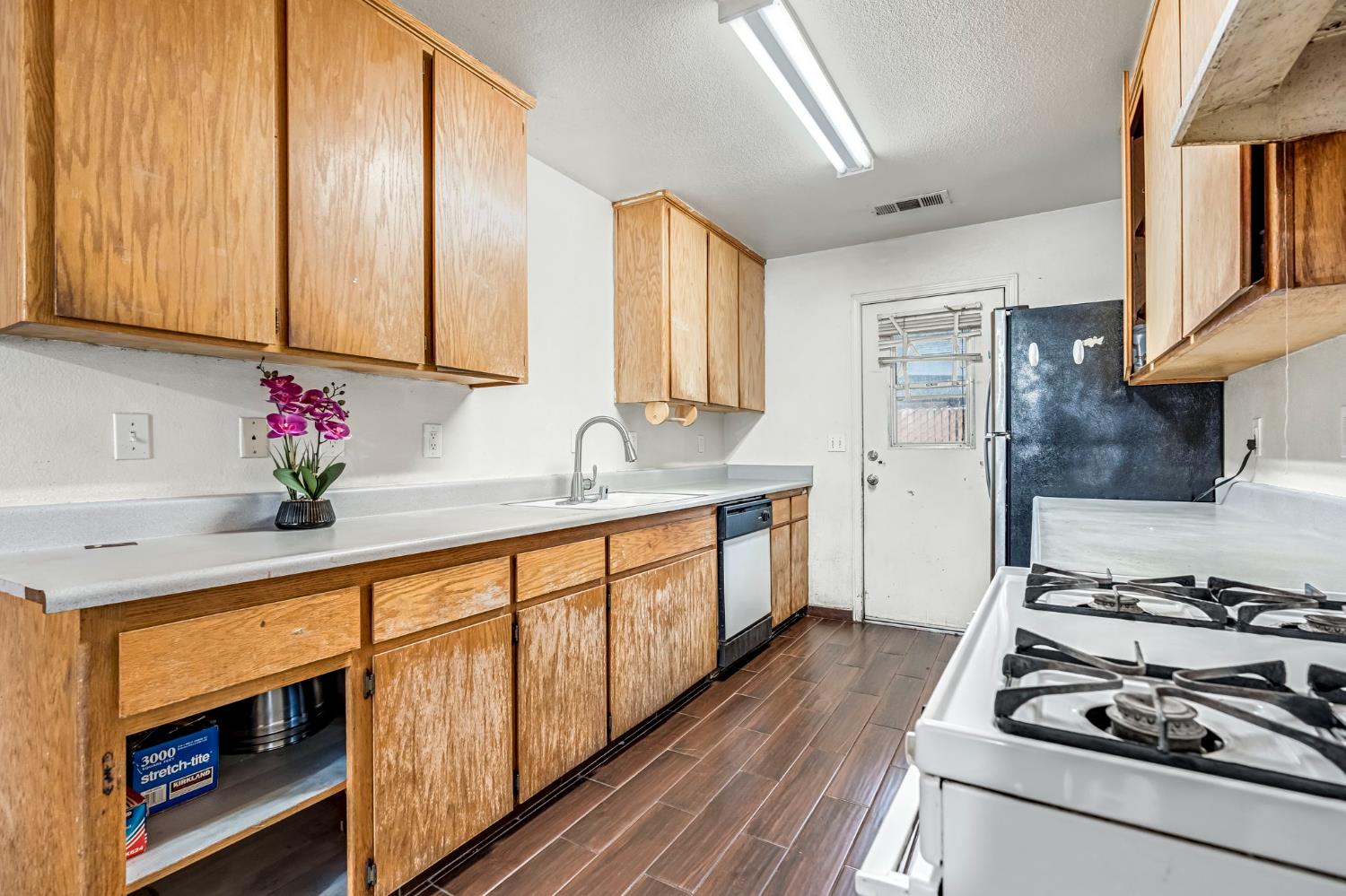 316 E Kaviland Ave, Fresno, CA 93706