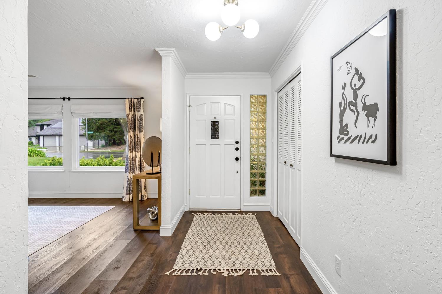 509 E Everglade Ave, Fresno, CA 93720