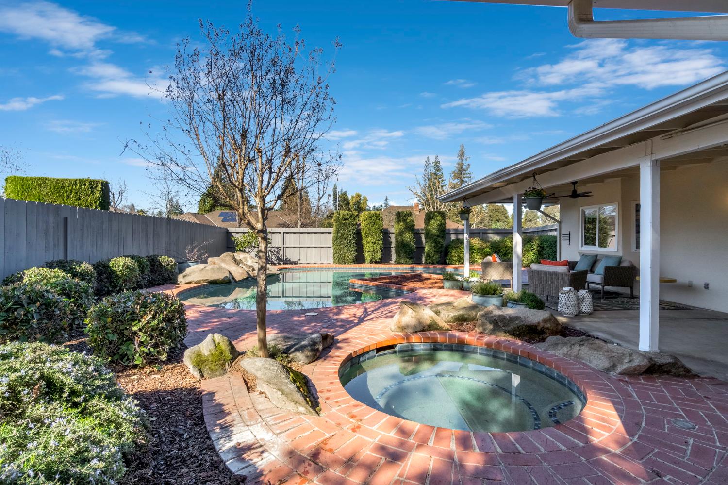 509 E Everglade Ave, Fresno, CA 93720