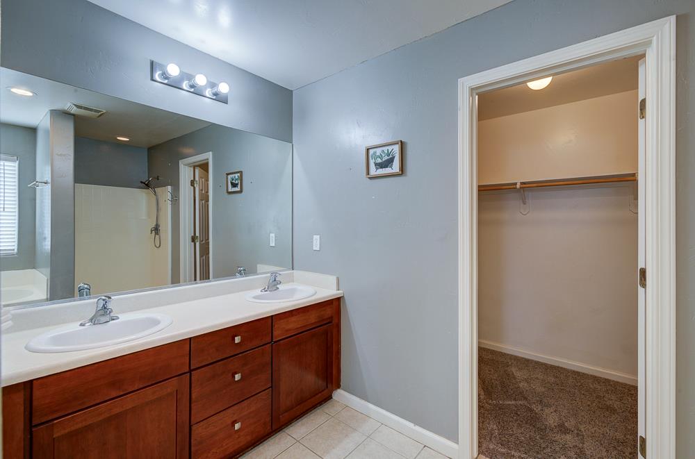 3651 N Denali Ave, Fresno, CA 93727