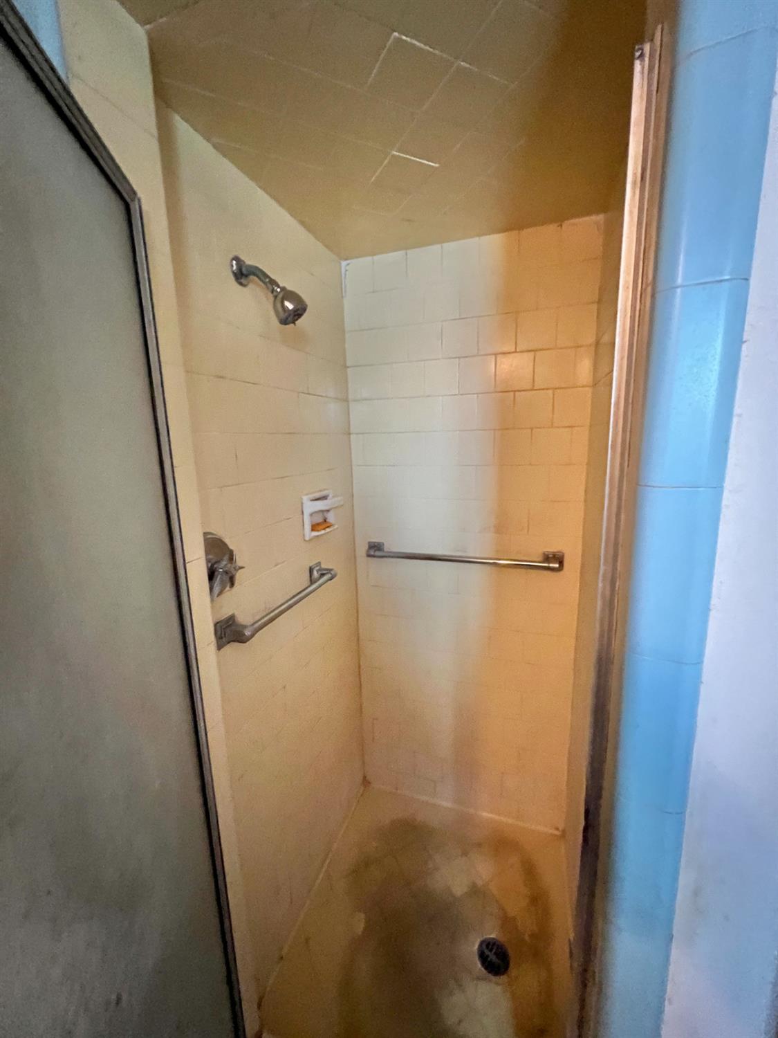 3823 E Holland Ave, Fresno, CA 93726