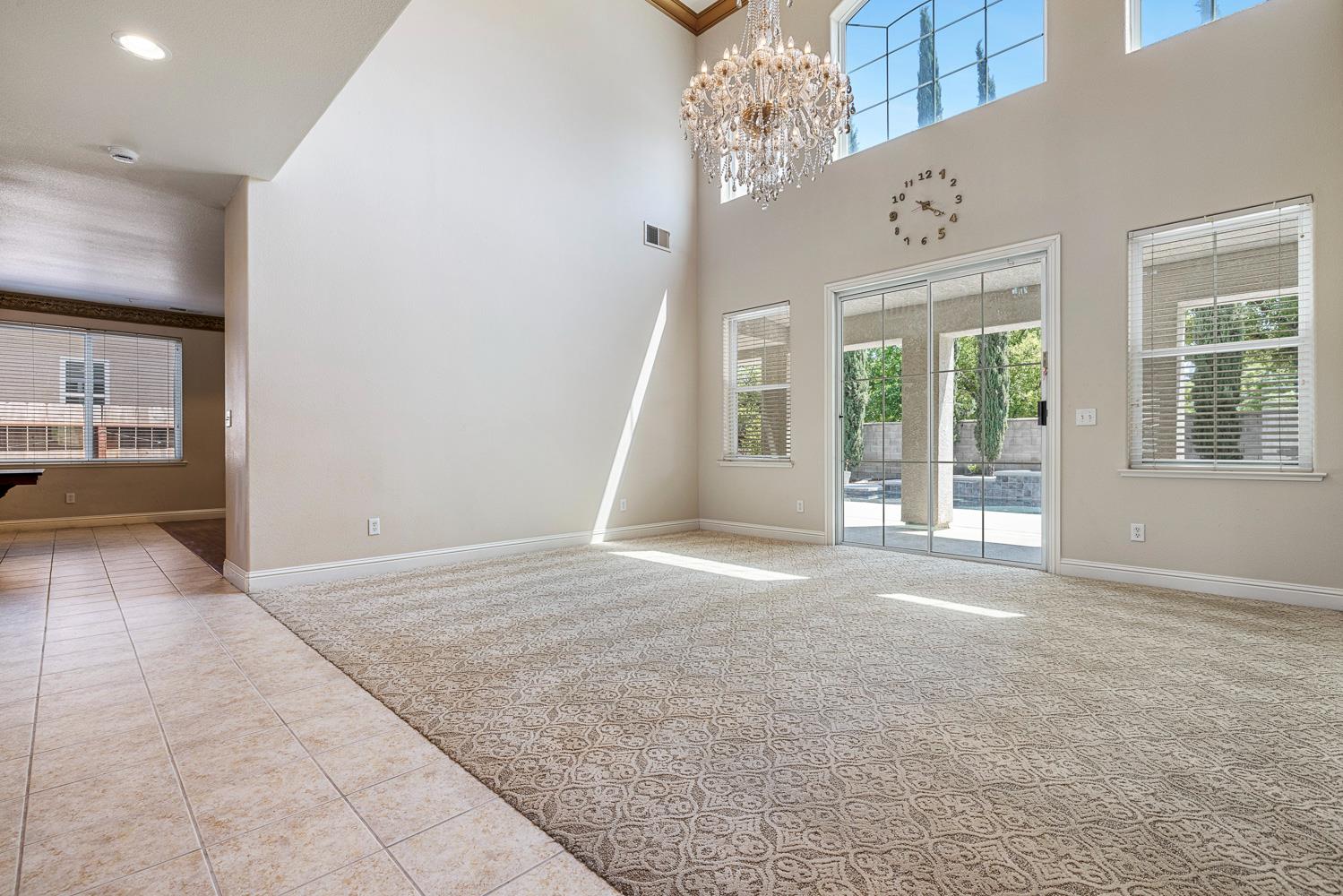 8420 N Ann Ave, Fresno, CA 93720