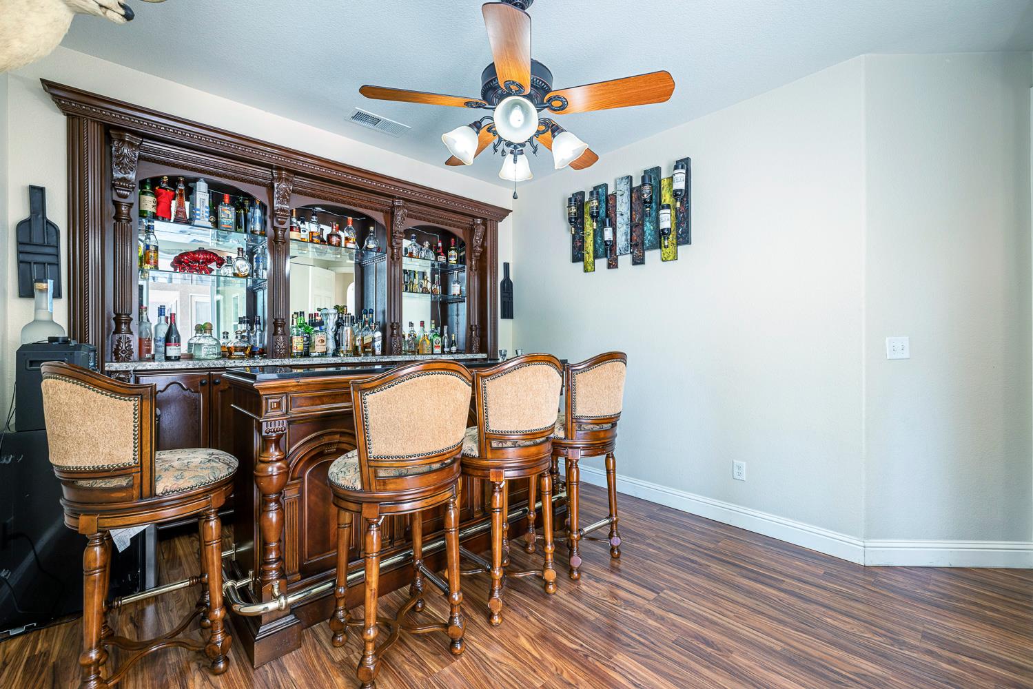 8420 N Ann Ave, Fresno, CA 93720