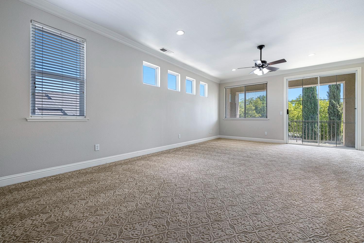 8420 N Ann Ave, Fresno, CA 93720