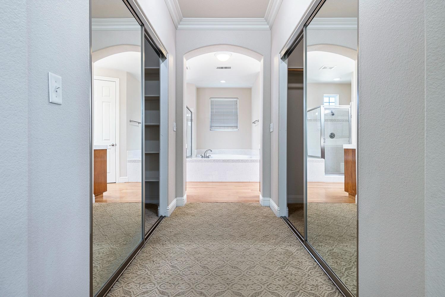 8420 N Ann Ave, Fresno, CA 93720