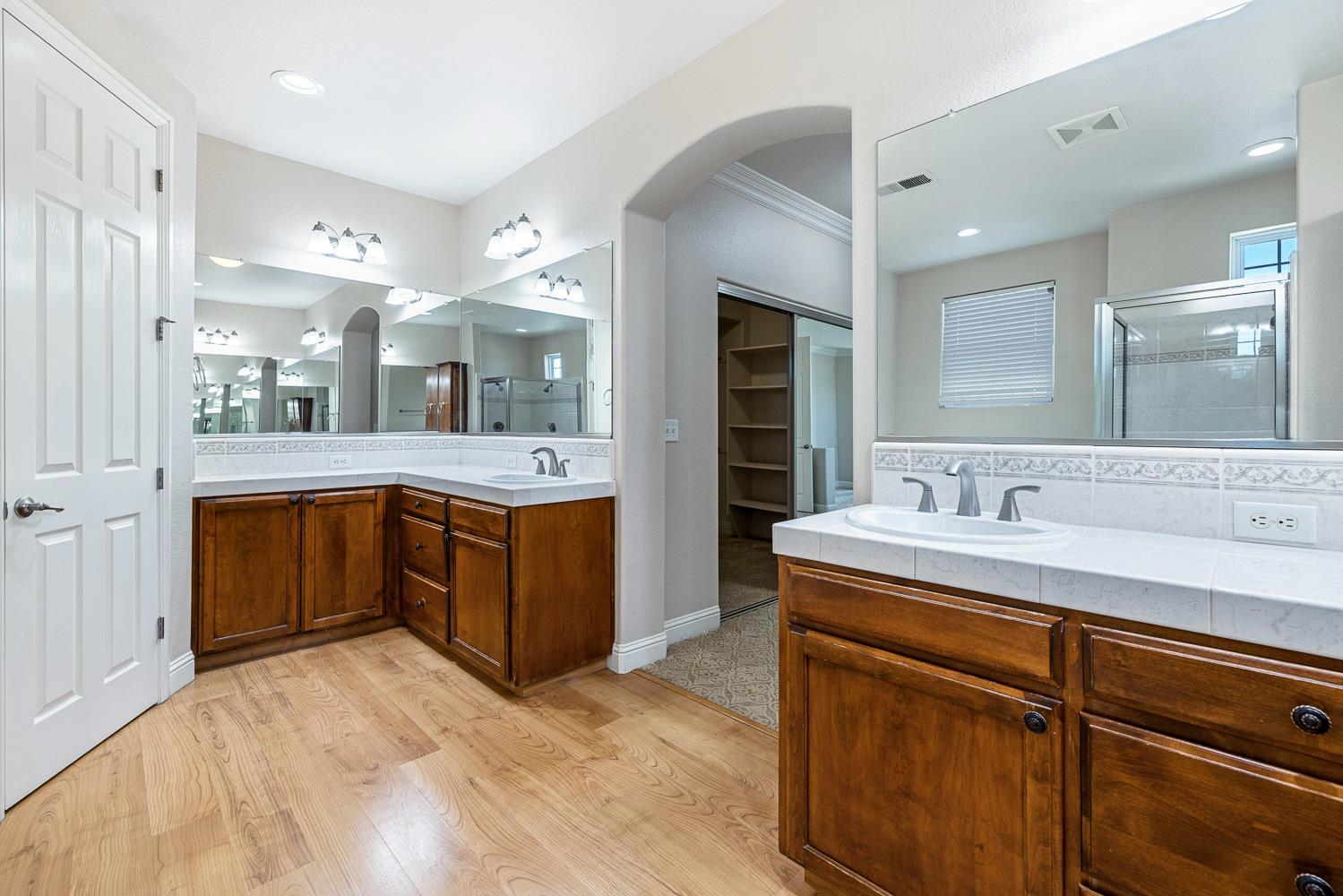 8420 N Ann Ave, Fresno, CA 93720