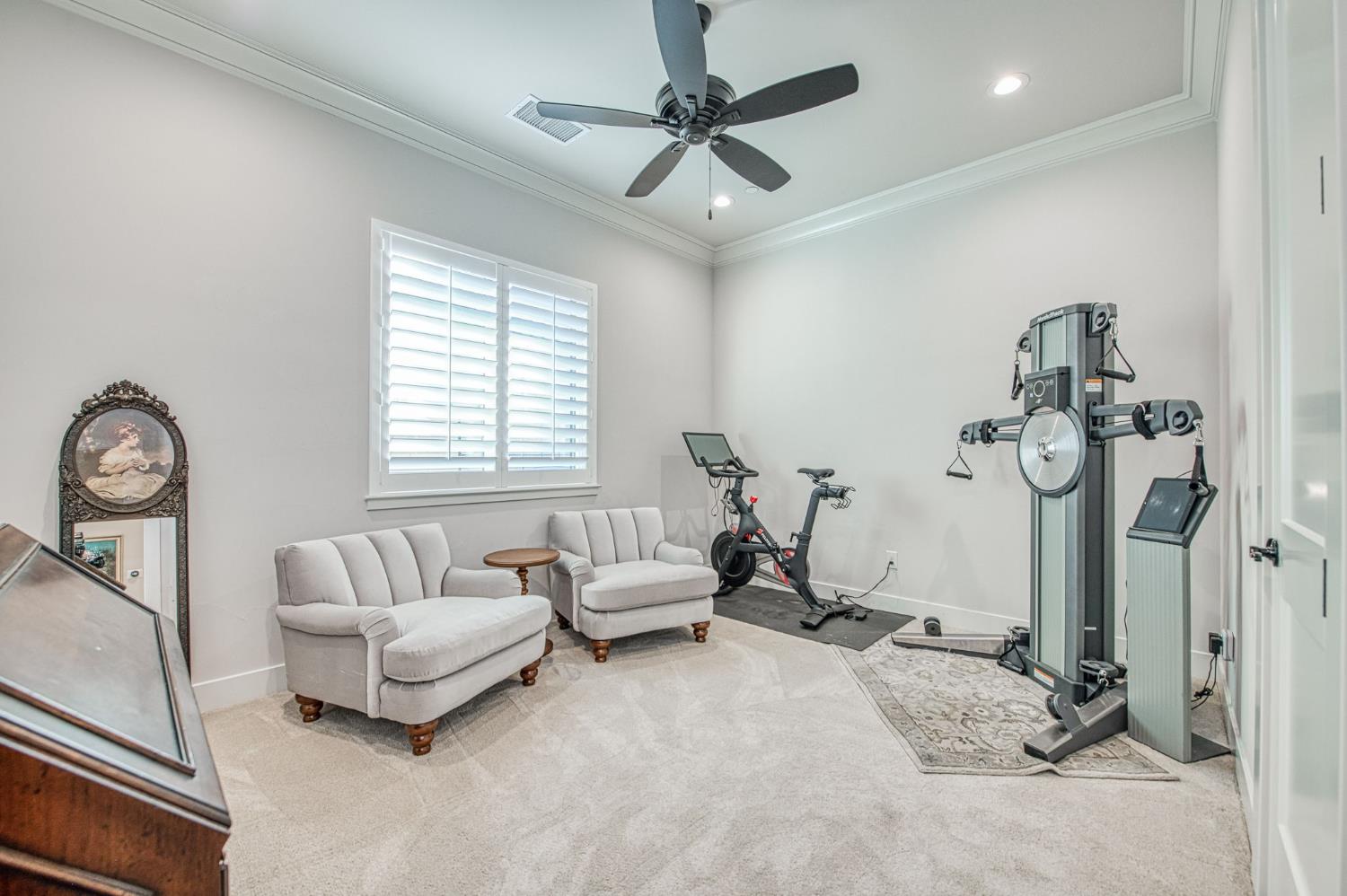 11132 N El Encanto Ln, Fresno, CA 93730