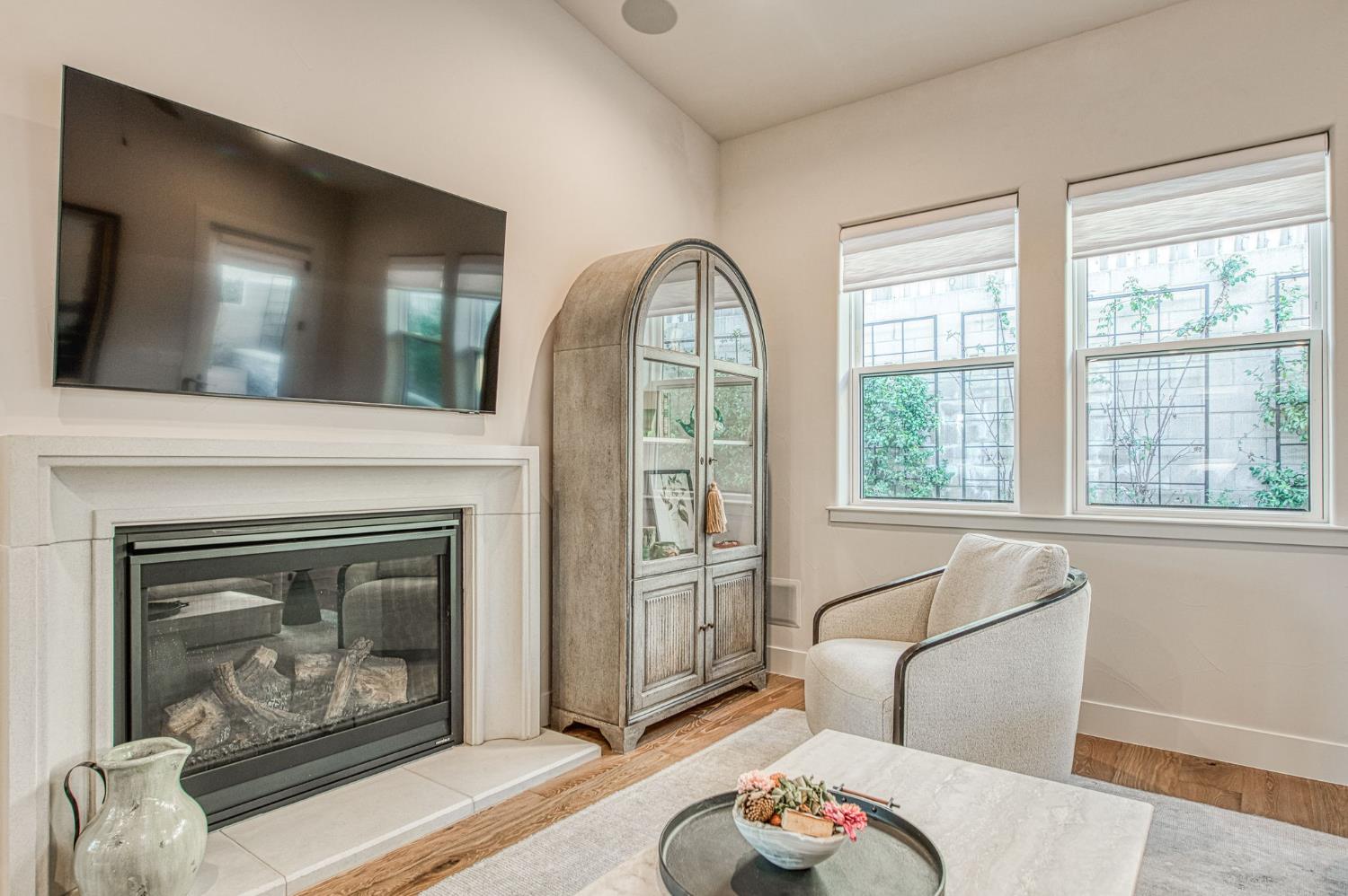 11132 N El Encanto Ln, Fresno, CA 93730