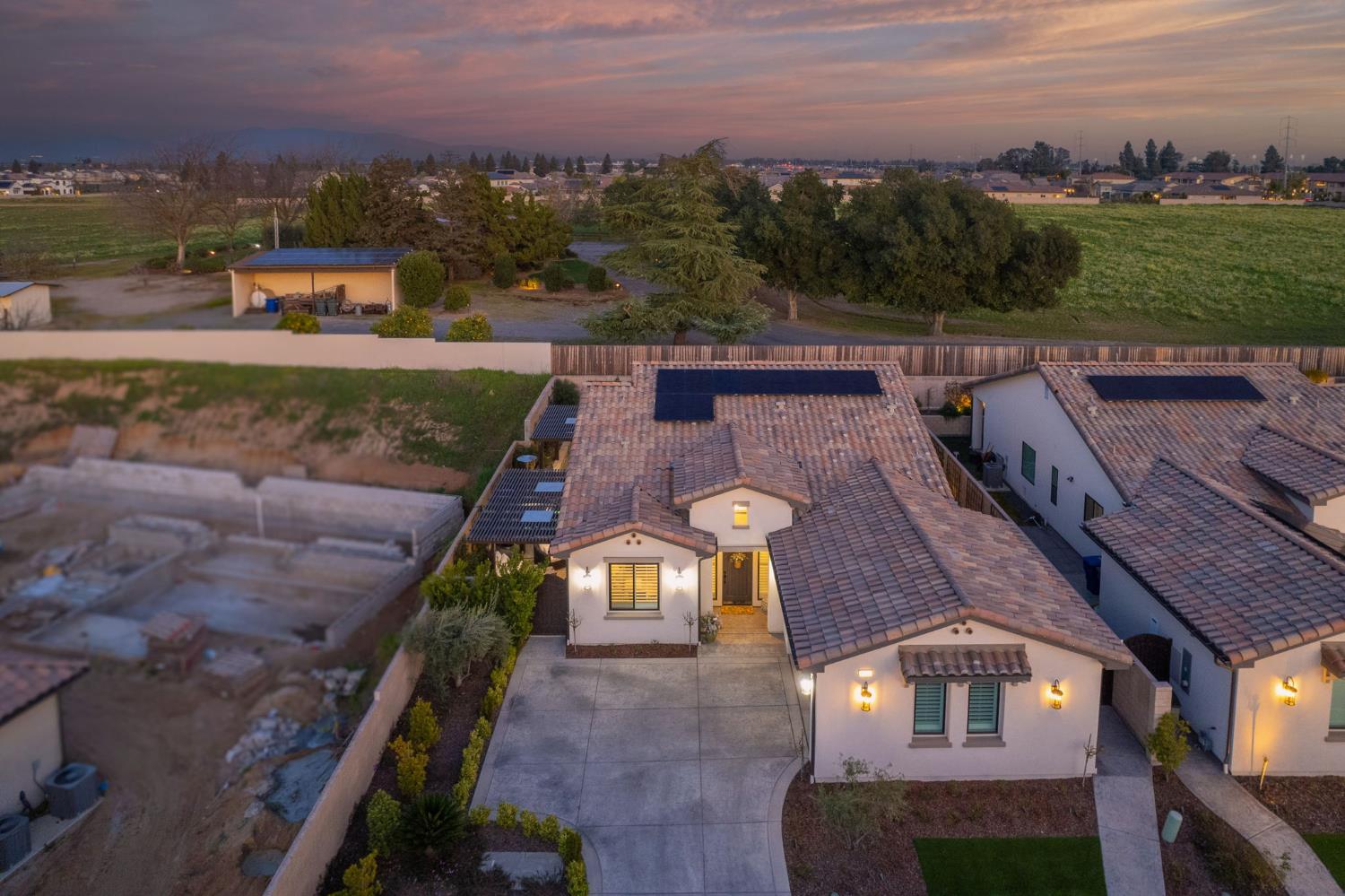 11132 N El Encanto Ln, Fresno, CA 93730