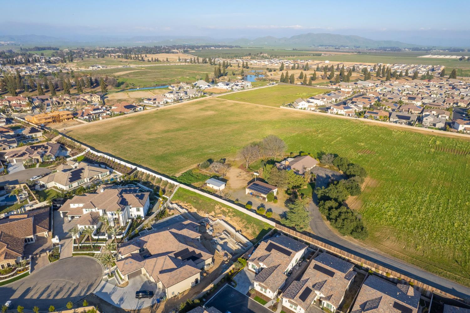 11132 N El Encanto Ln, Fresno, CA 93730