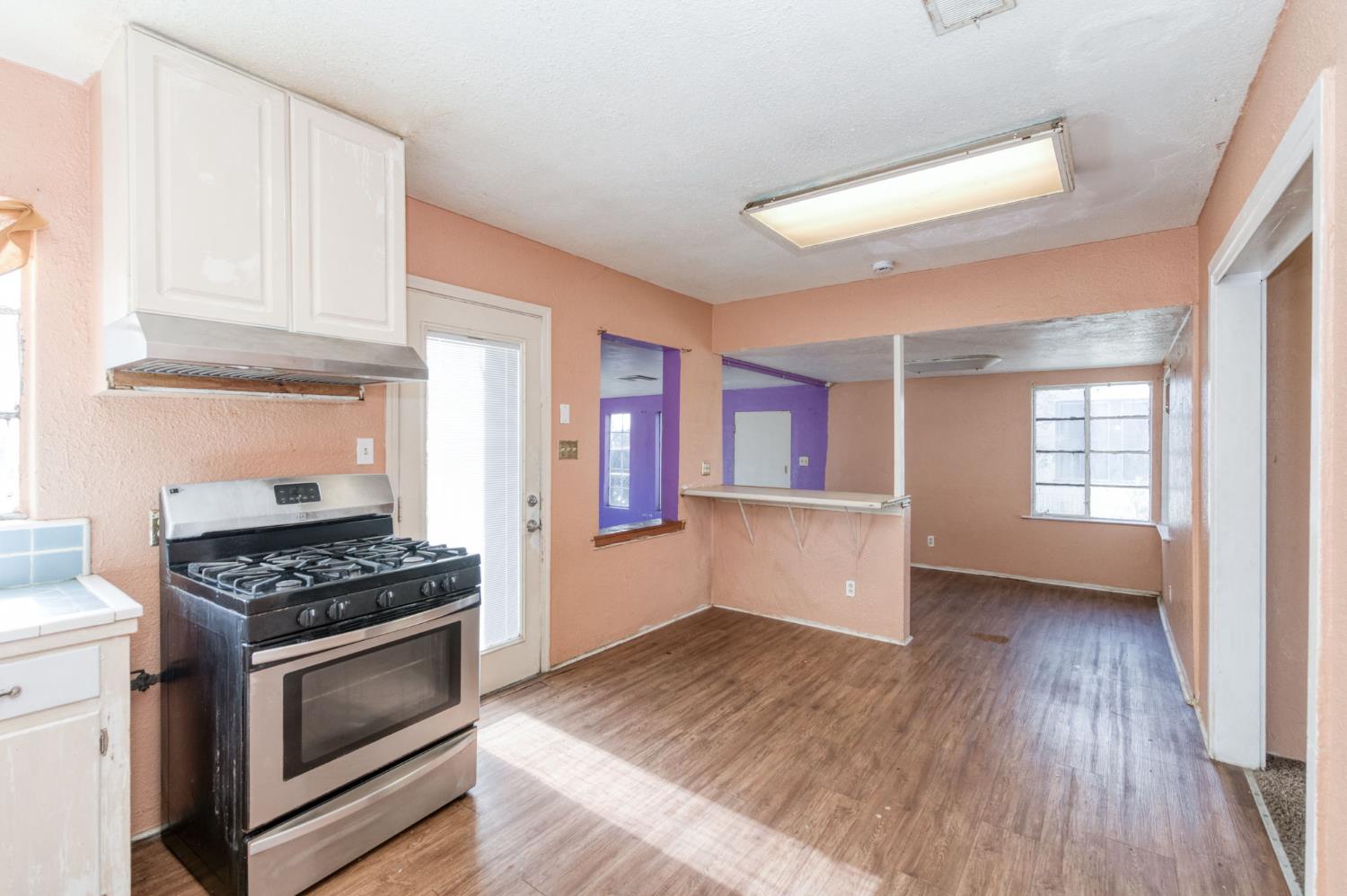 122 E Eden Ave, Fresno, CA 93706