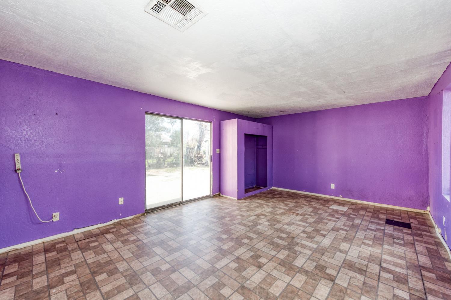 122 E Eden Ave, Fresno, CA 93706