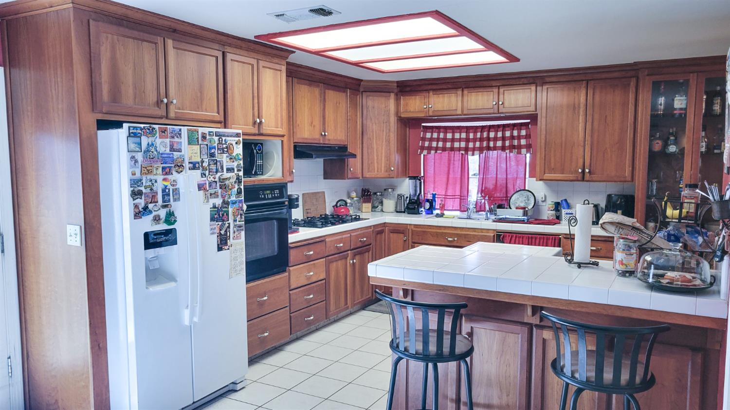 6044 N Gentry Ave, Fresno, CA 93711